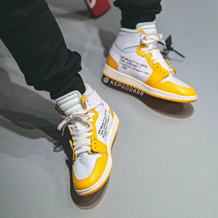 Женские кроссовки nike air jordan dunk low light lemon