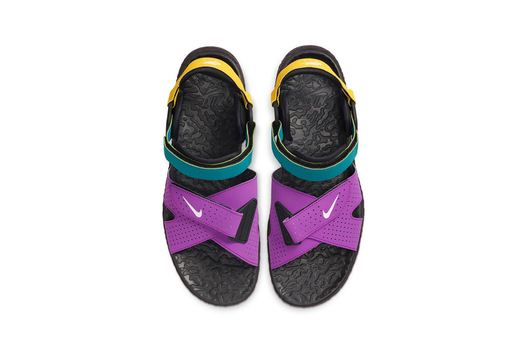Nike deschutz sandals 2025