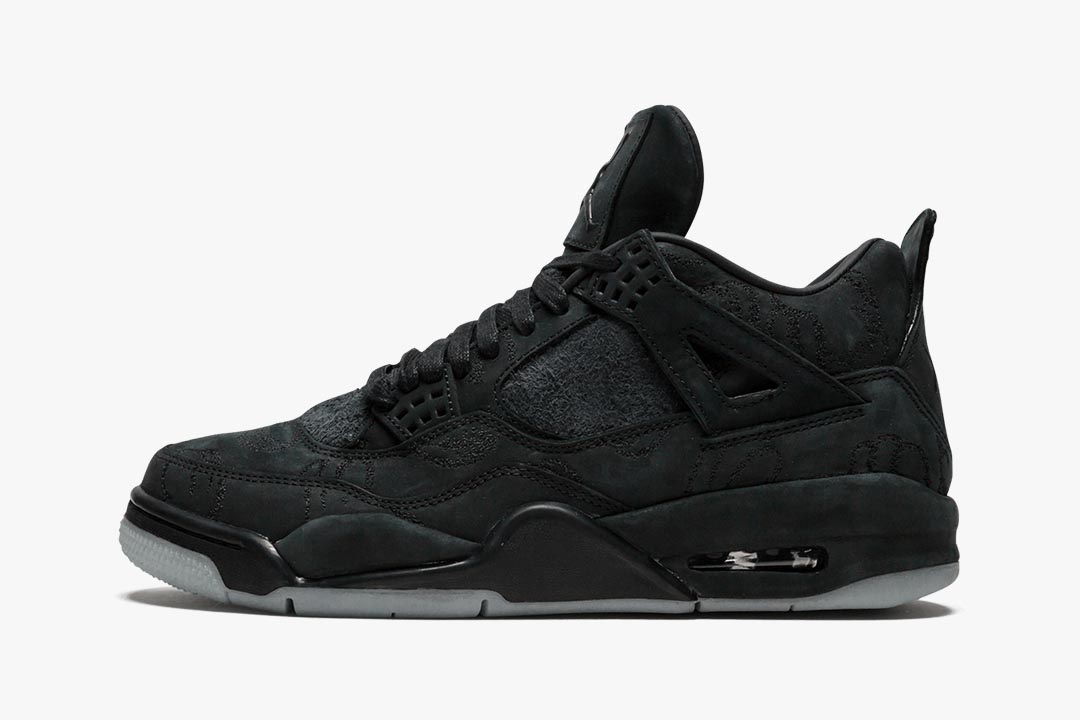 KAWS x Air Jordan 4 Retro lila metallic CT8527-115 Herrengrößen Retro "Black" 930155-001