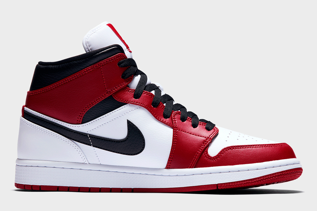 nike air jordan 1 retro mid chicago