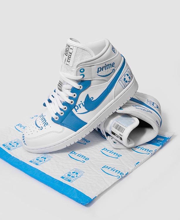 Momento todo lo mejor al exilio Custom Air Jordan 1 Mid "Amazon Prime" | Nice Kicks