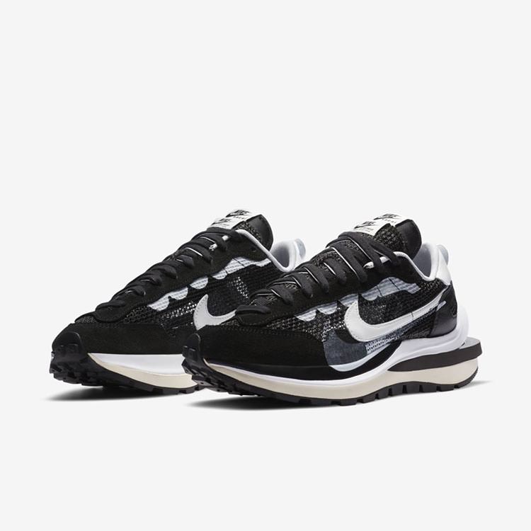 sacai x Nike Vaporwaffle Black/White CV1363-001 Release Date 