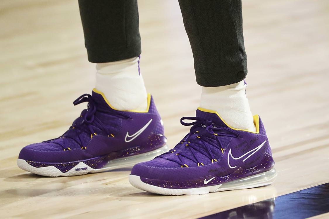 lebron james shoes purple and gold