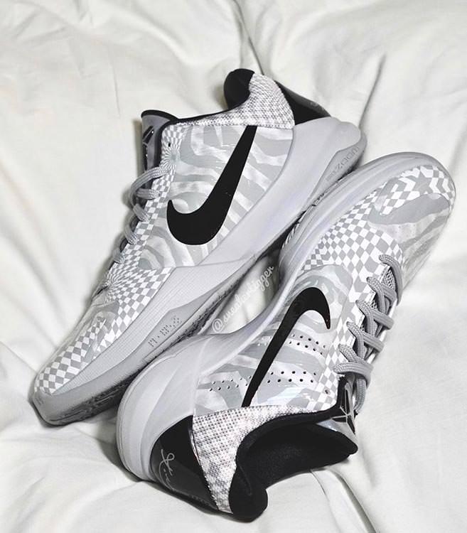 kobe 5 zebra