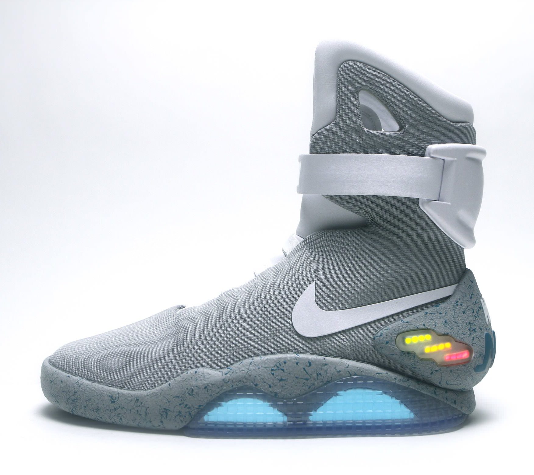 nike mag back to the future retail