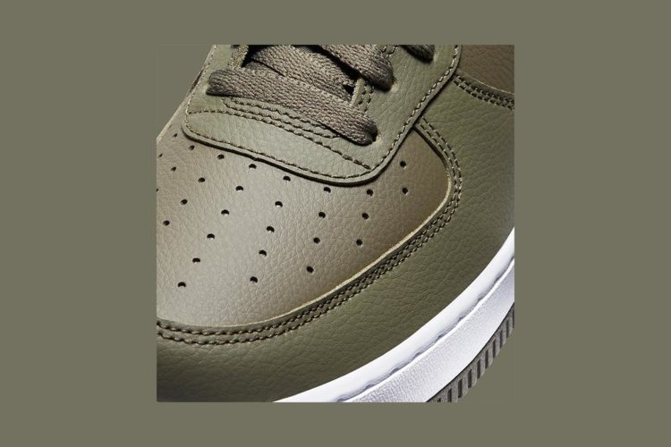 Nike Air Force Double Swoosh CT2300-300 Olive Black-White Men'
