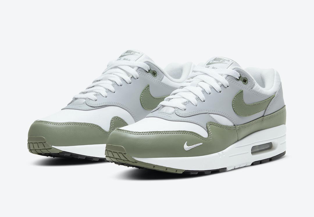 Nike-Air-Max-1-Spiral-Sage-DB5074-100