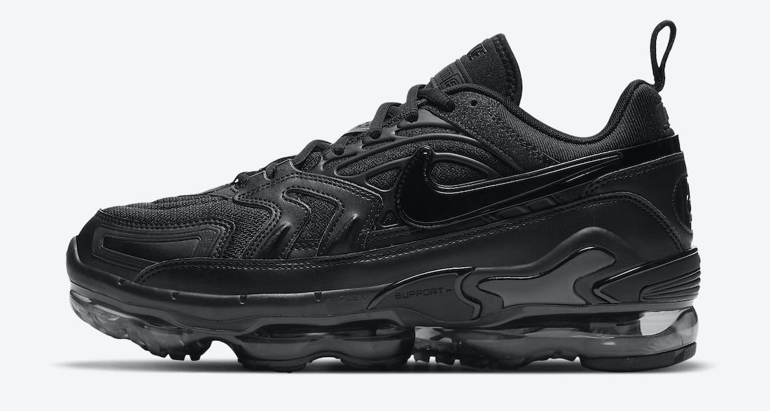 tripple black vapor max