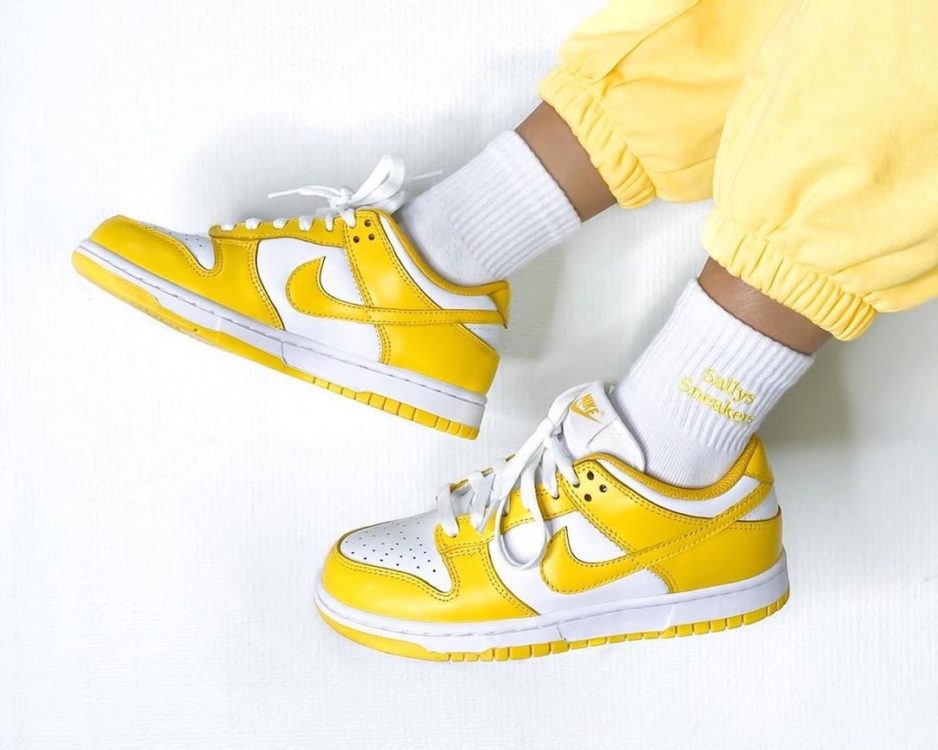 light yellow dunks