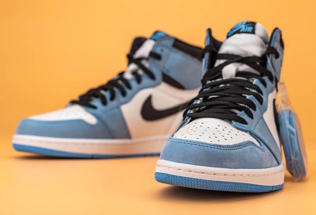 AIR JORDAN 1 RETRO HIGH OG 'UNIVERSITY BLUE' – Token Miami