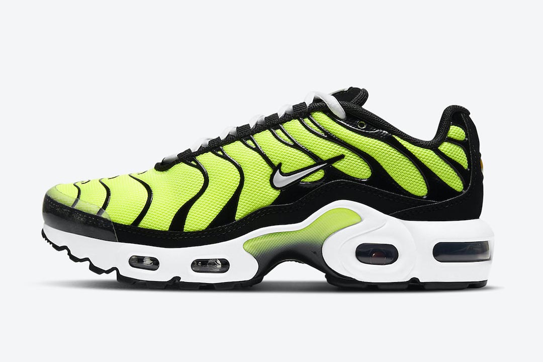 nike air max plus lime green