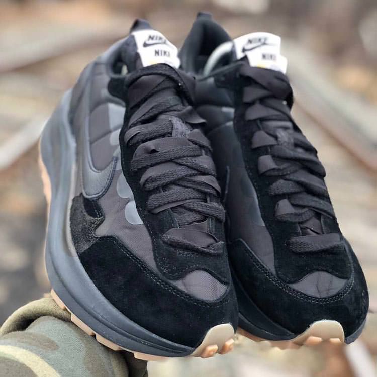 Nike x sacai VaporWaffle 'Black and Gum' (DD1875-001