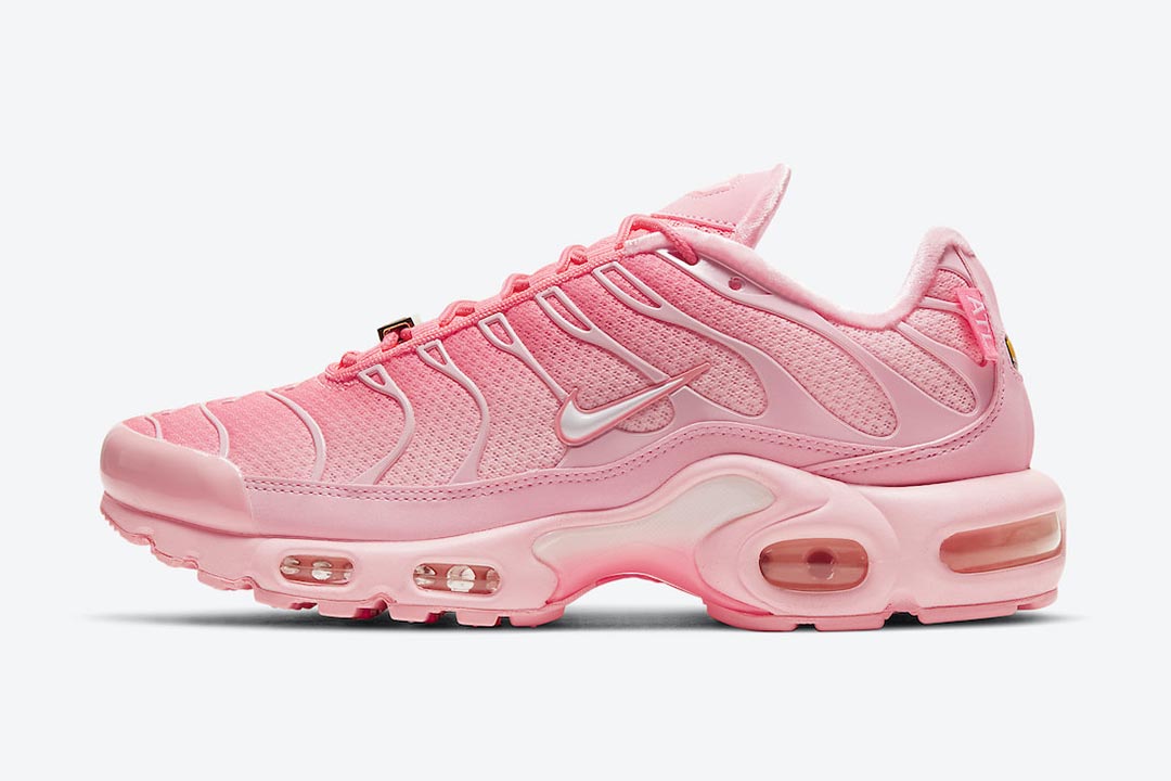 pink air maxes