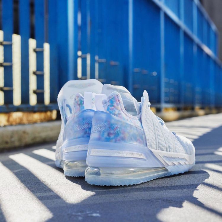 Nike LeBron 18 NRG "Blue Tint" CW4677-400