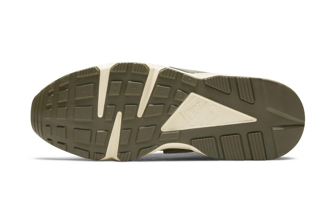 Stu?ssy x Nike Air Huarache DD1381-200