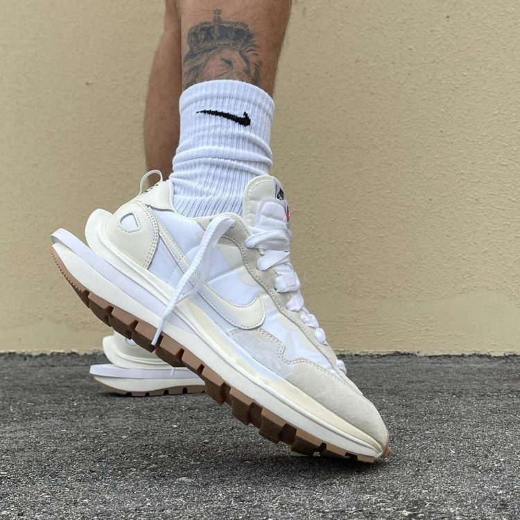 sacai Nike VaporWaffle White Gum 02 750x750