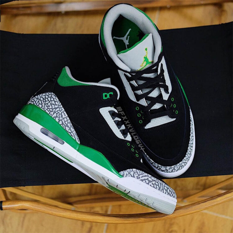 Air Jordan 3 Pine Green