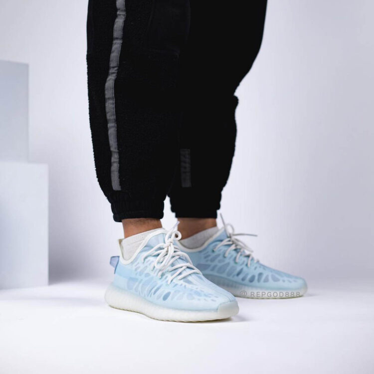 adidas Yeezy 350 V2 Mono Ice GW2869 17 750x750