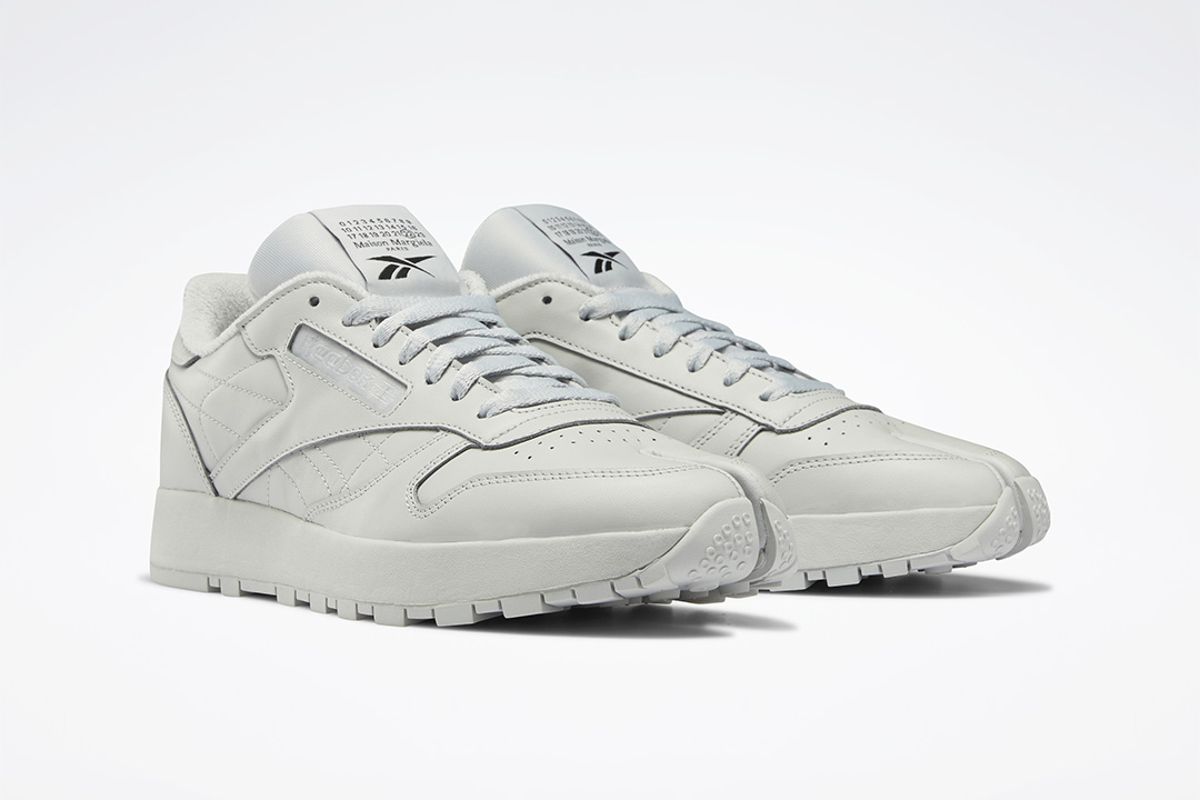 Maison Margiela x Reebok Classic Leather Tabi H05534