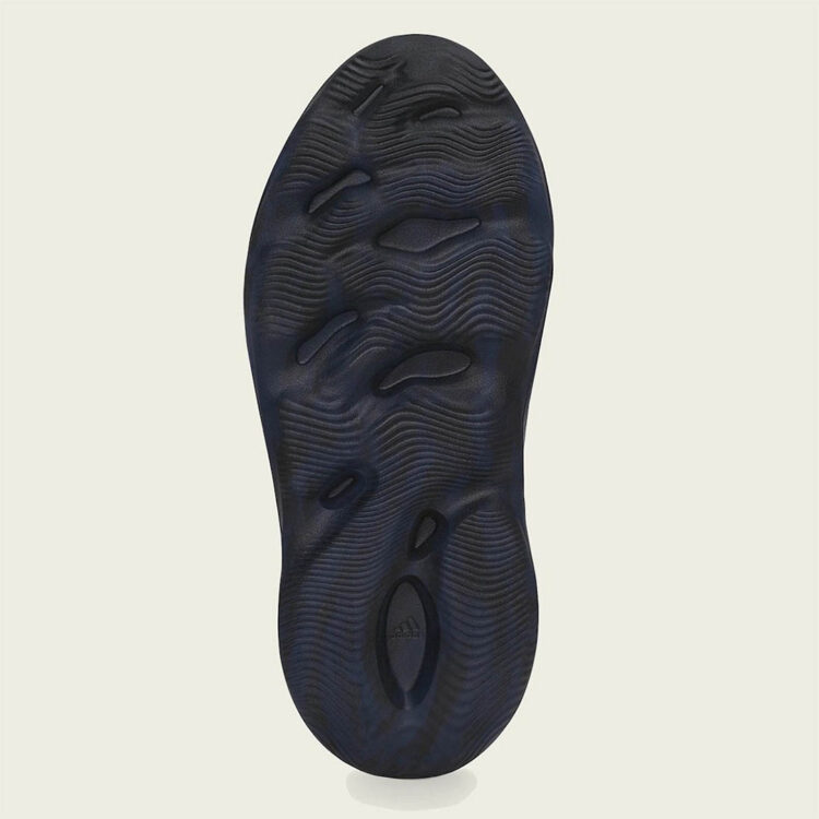 adidas Yeezy Foam Runner Mineral Blue GV7903 02 750x750