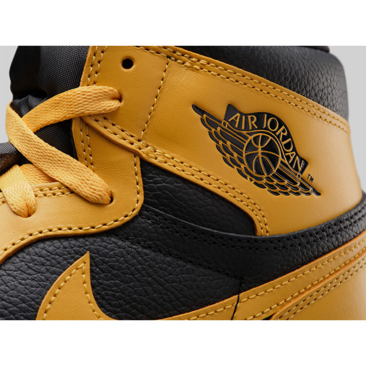 Air Jordan 1 High OG “Pollen” 555088-701