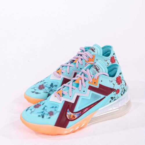 nike lebron 1 rose