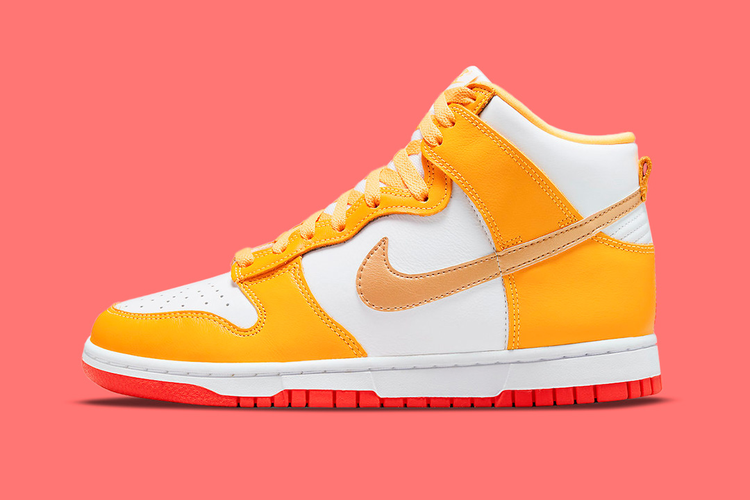 golden nike dunks high