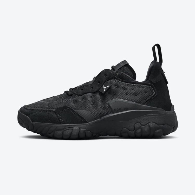 Jordan Delta 2 “Triple Black” CW0913-001