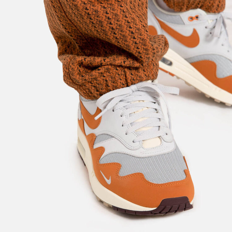 Patta x Nike Air Max 1 'Monarch' (With Bracelet) - DH1348-001-WB