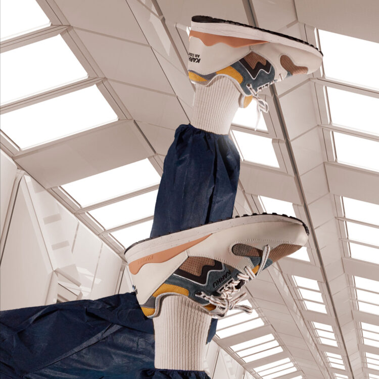 Karhu Synchron Classic “Lily White/Jet Black”  F802664