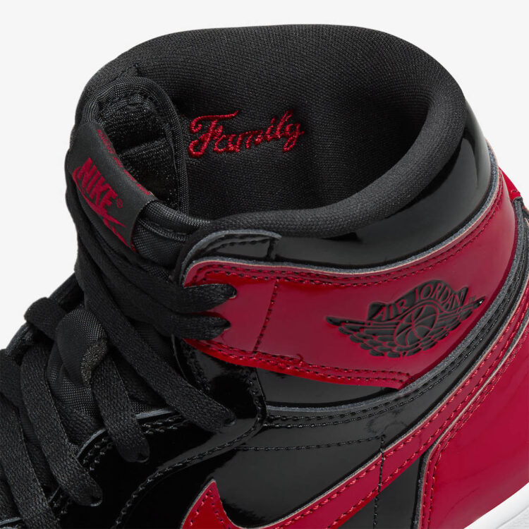 Air Jordan 1 High OG “Bred Patent” 555088-063