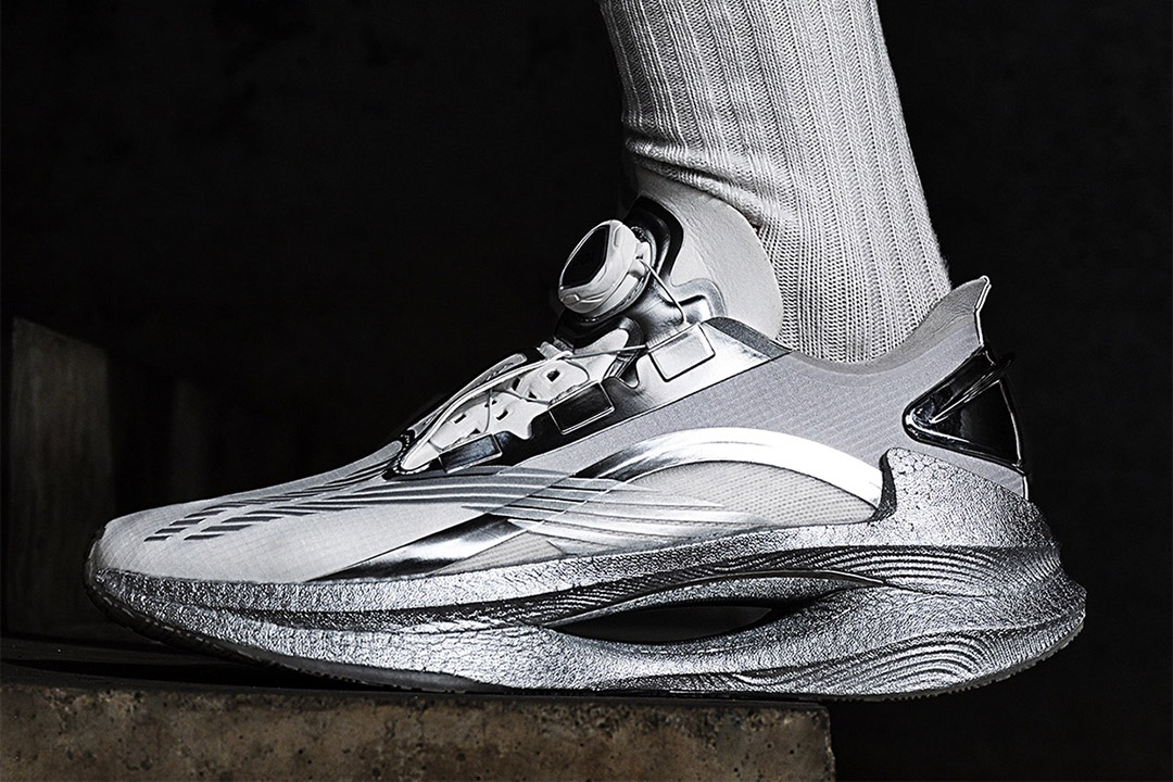 LI-NING × SORAYAMA コラボ ジャージ ベロア 切り返し