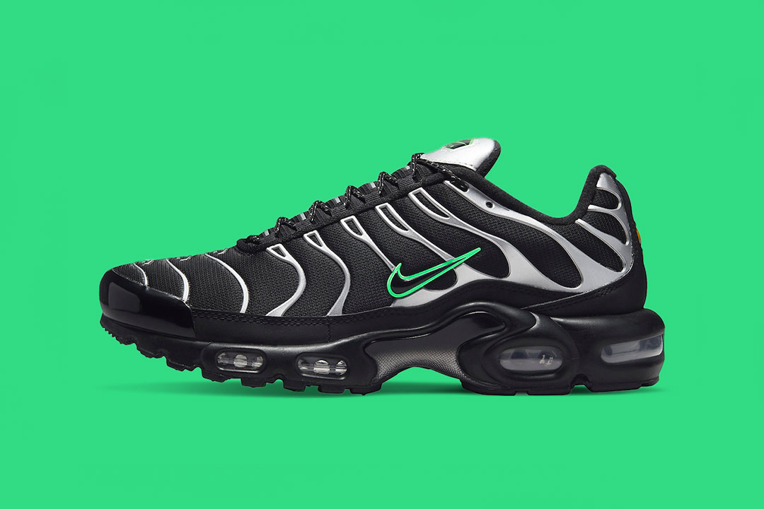 dark green air max plus