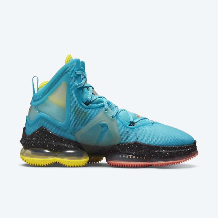 Lebron deals 16 crimson