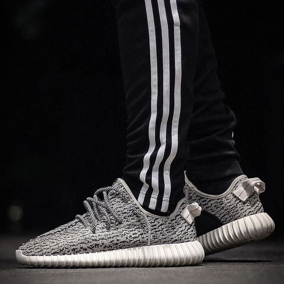 adidas Yeezy Boost 350 2022 | Kicks