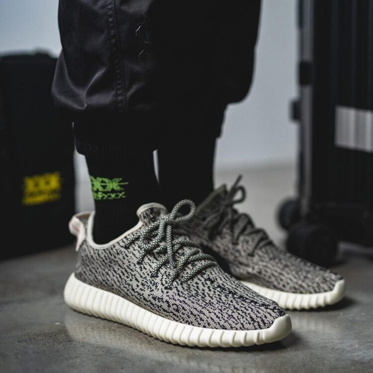 adidas Yeezy Boost 350 Turtle Dove 2022 11 750x750