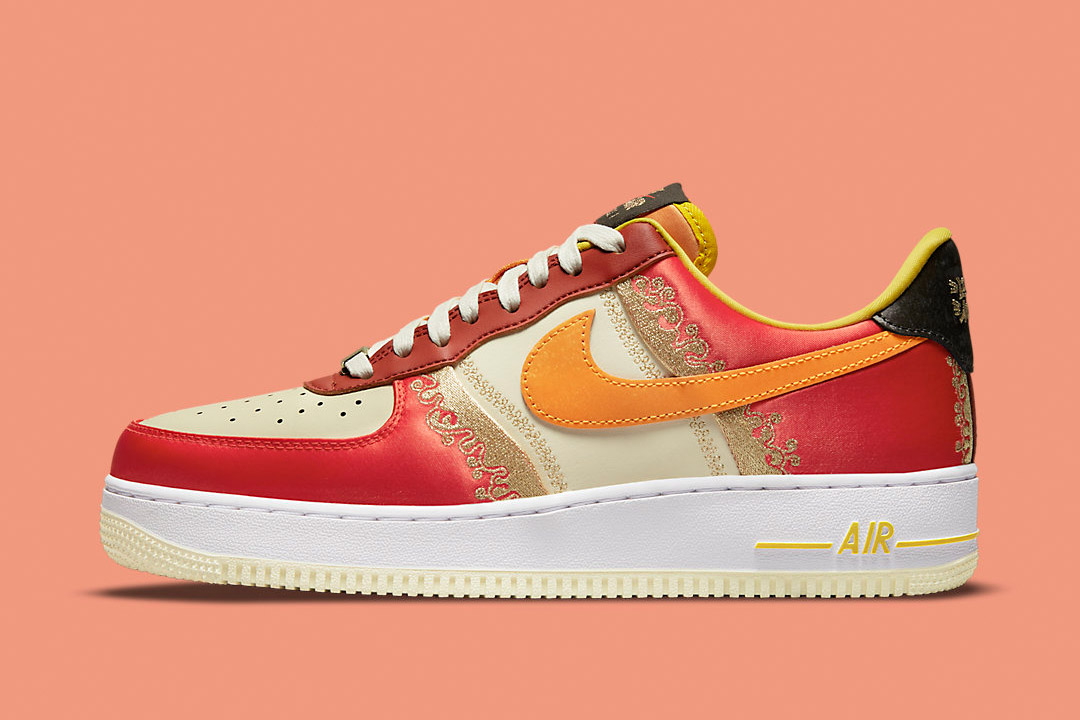Nike Air Force 1 Low Premium Little Accra 8.5 / Red