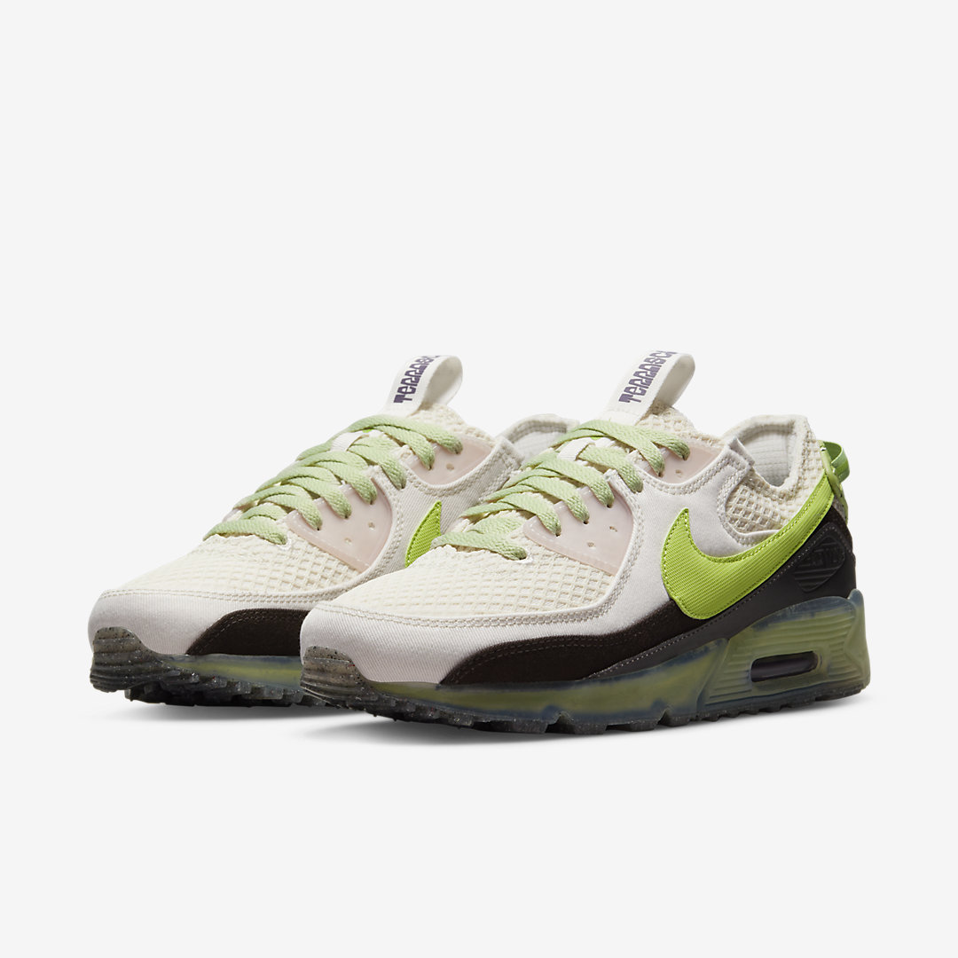 Nike Air Max 90 Terrascape “Vivid Green” DM0033-001