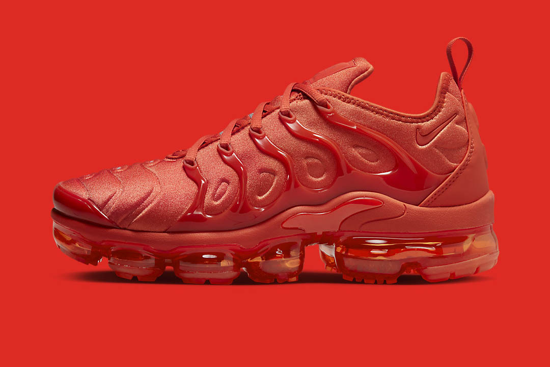 Air vapormax plus triple red shop