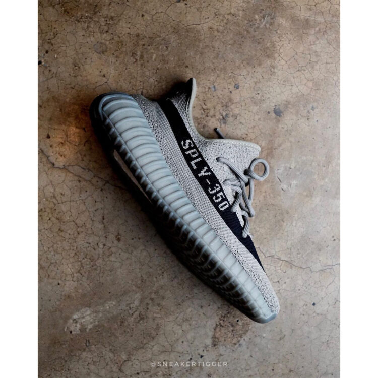 adidas Yeezy Boost 350 V2 Granite 011 750x750