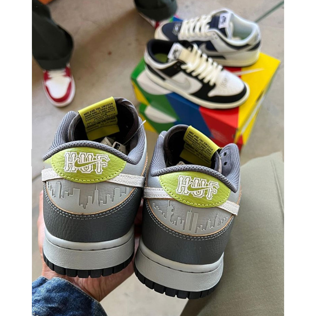 huf x nike sb dunk low friends and family 300