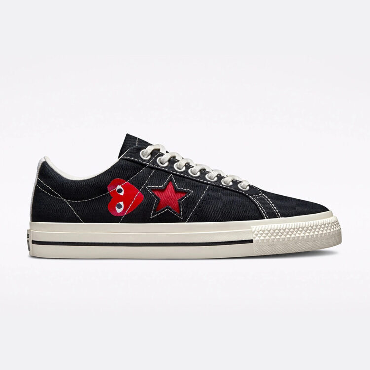 Cdg black hotsell