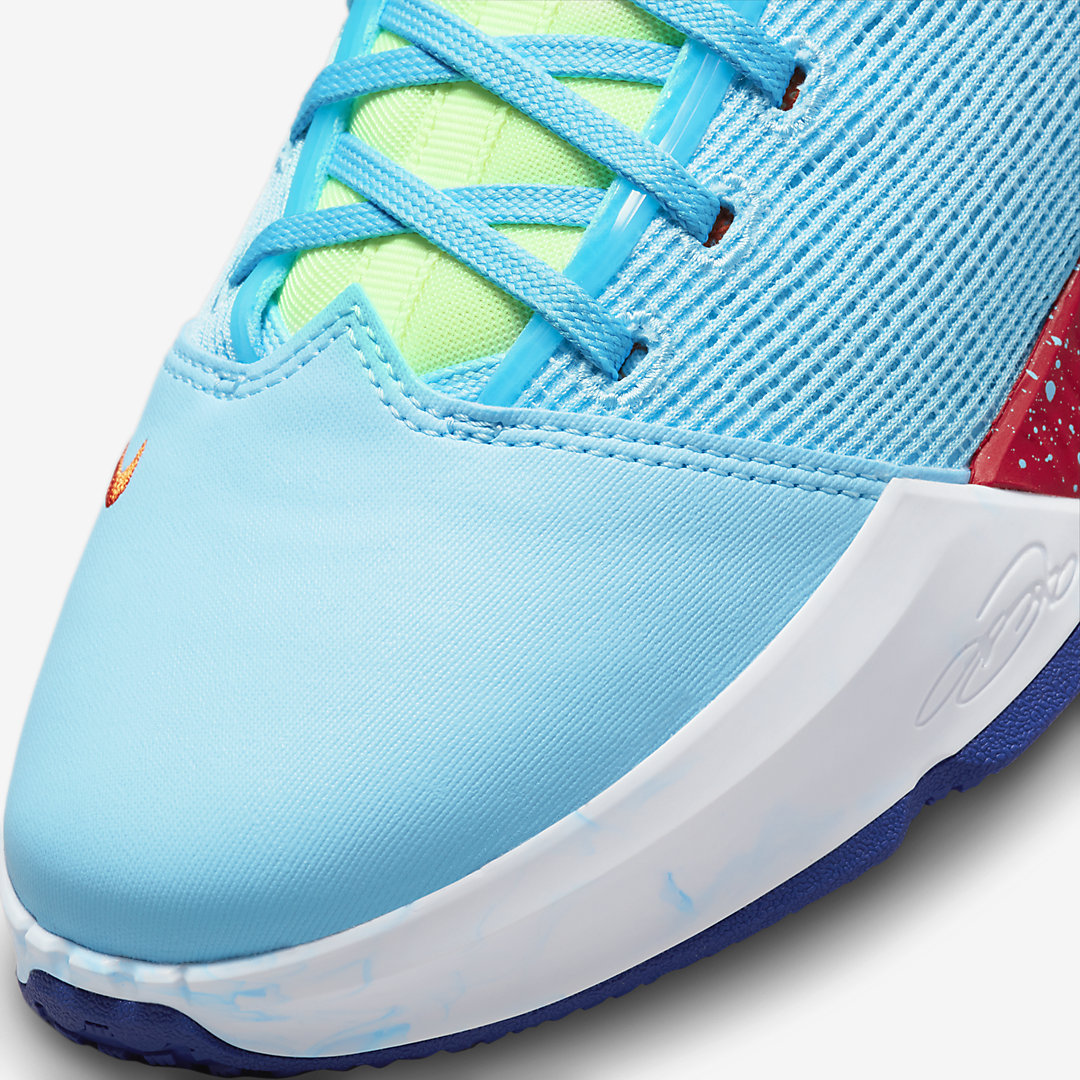 Nike LeBron 19 Low DO9829-400