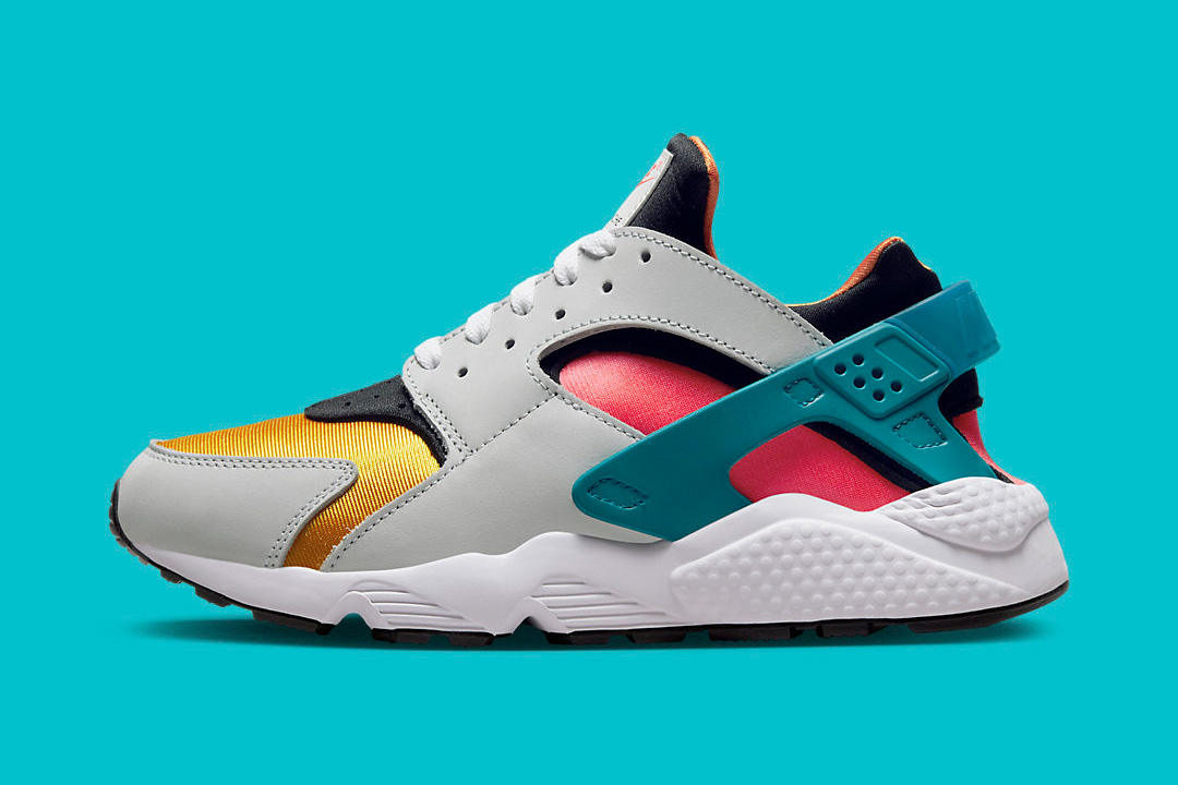 Nike Air Huarache Run NYC DZ4859 001 Lead