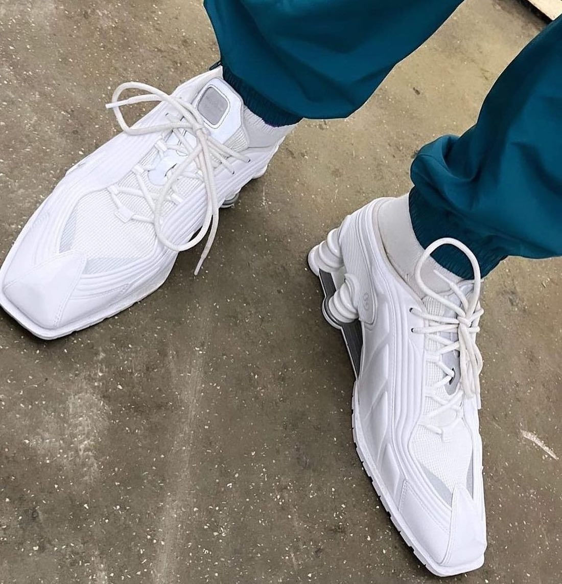 Martine Rose x Nike Shox MR4 DQ2401-002 | Nice Kicks