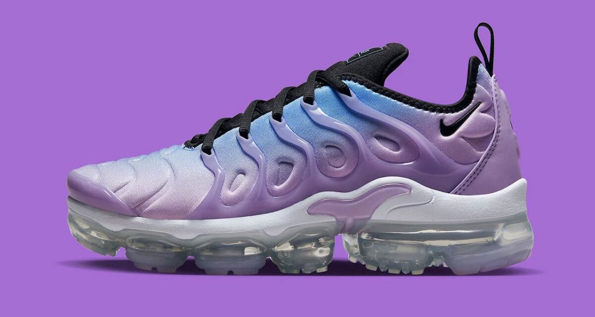 nike vapormax plus purple and blue