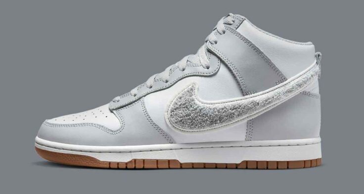 Nike Dunk High "Chenille Swoosh" DR8805-003