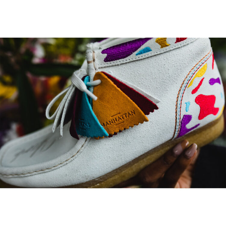 modbydeligt Opmærksom absurd Tola Oseni x Clarks Wallabee "Five Boroughs" | Nice Kicks