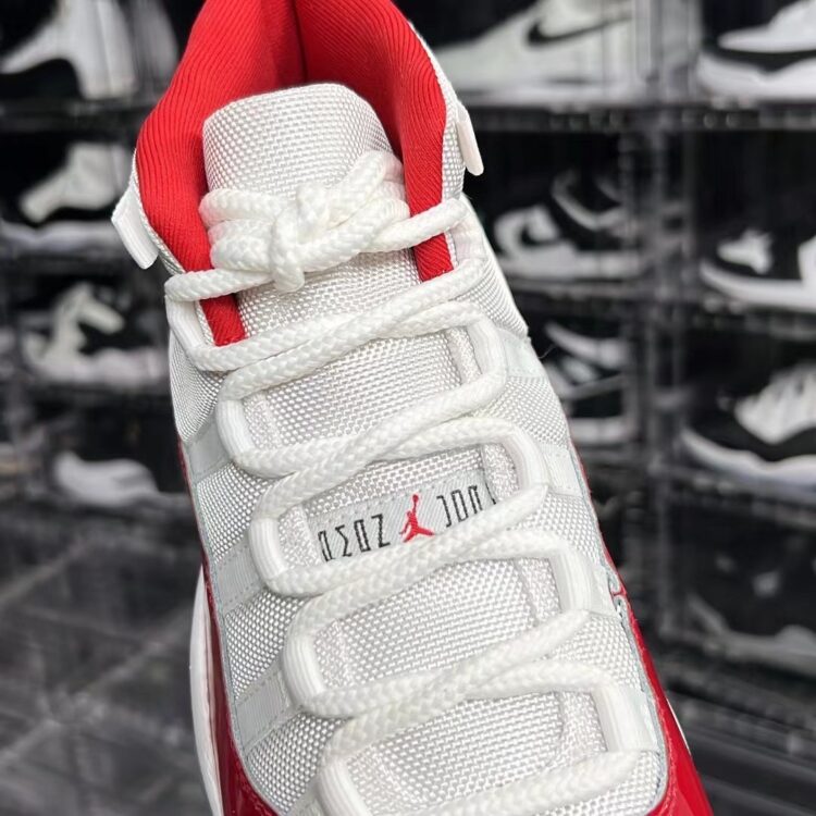 Fecha de lanzamiento del Air Jordan 11 Varsity Red (CT8012-116). Nike  SNKRS MX