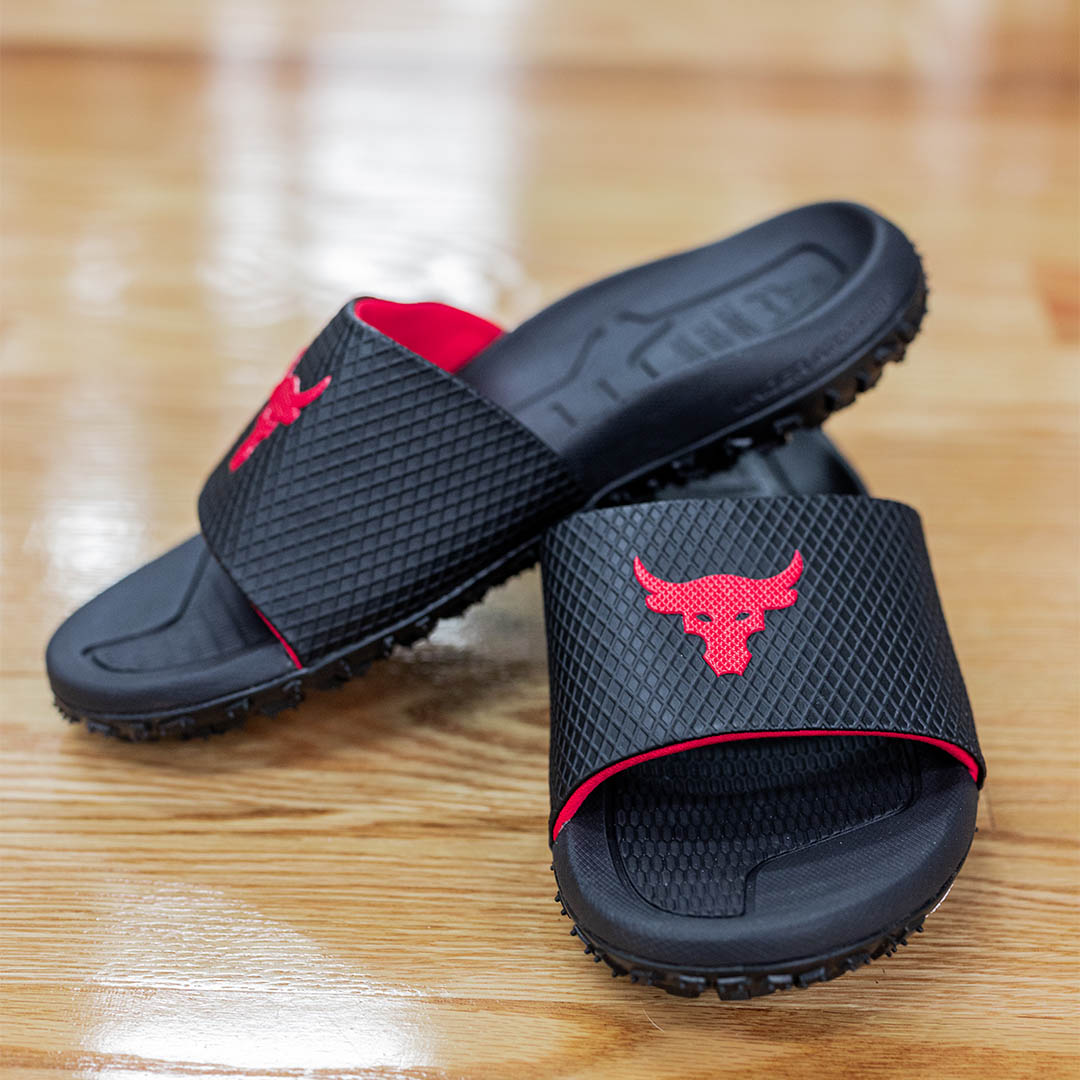 Reebok ufc best sale slides